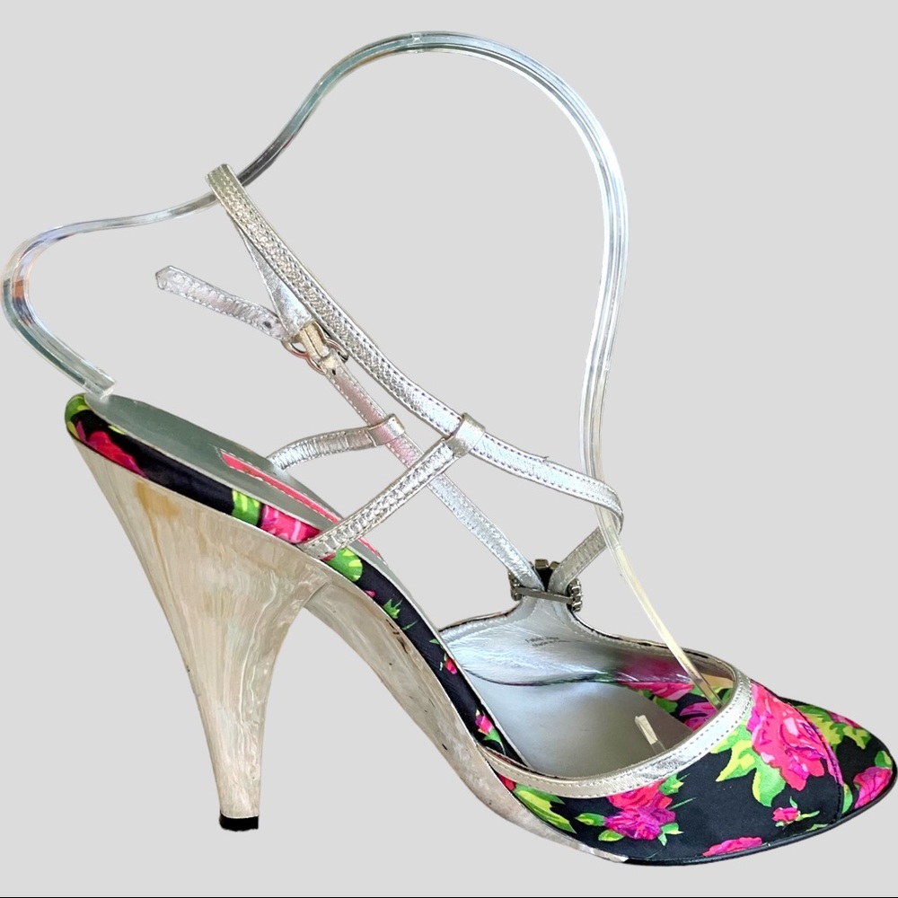 BETSY JOHNSON FIESTA STRAP HEELS BLACK WITH PINK FLORAL. SIZE 10 - Picture 3 of 5